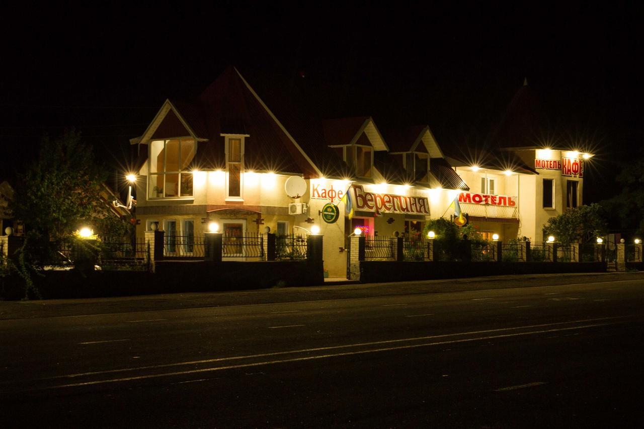 Beregynya Motel Yuzhnoukrainsk Ngoại thất bức ảnh