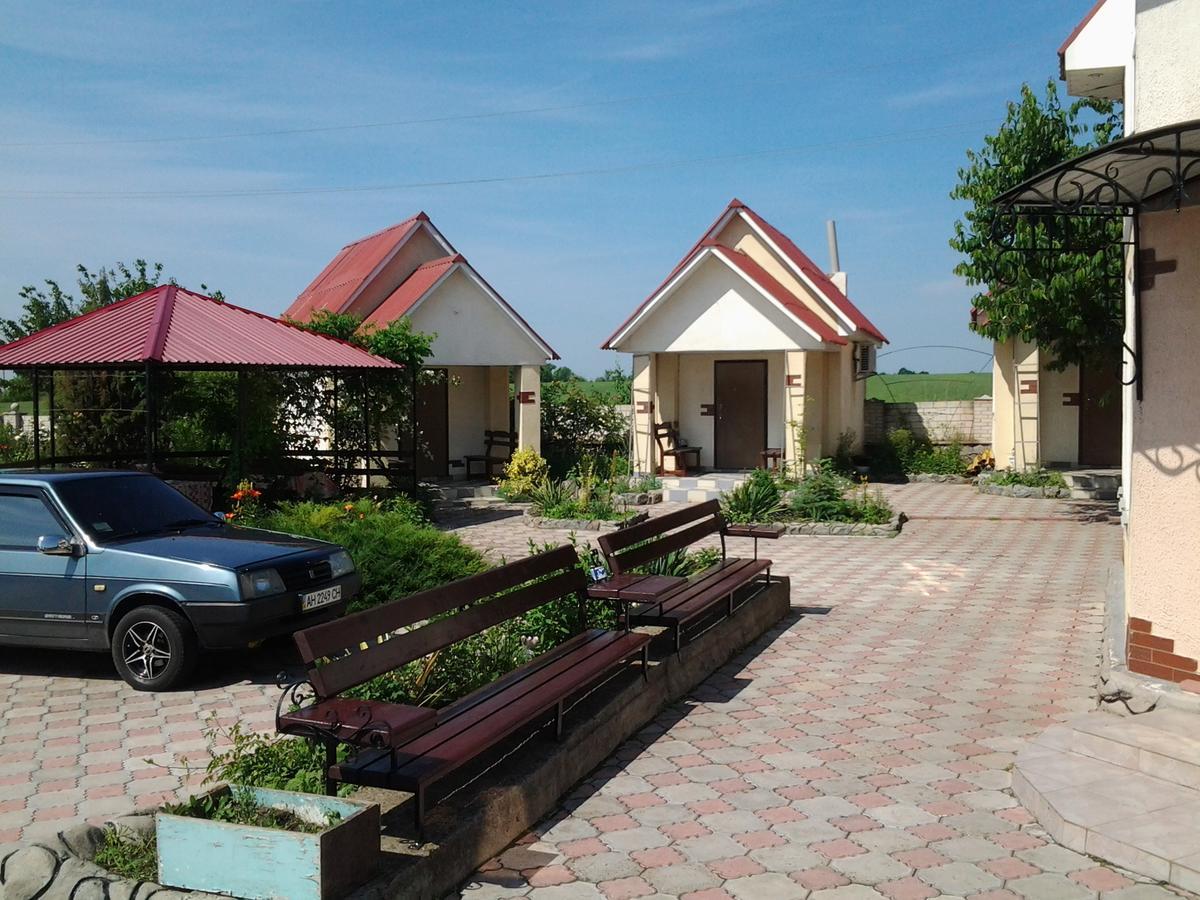 Beregynya Motel Yuzhnoukrainsk Ngoại thất bức ảnh