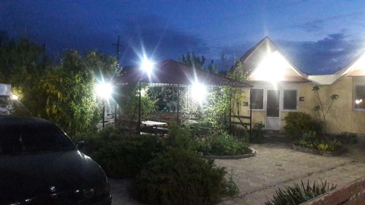 Beregynya Motel Yuzhnoukrainsk Ngoại thất bức ảnh